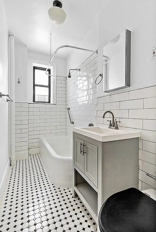 4333 46th St #B16 - Photo 4 of 5