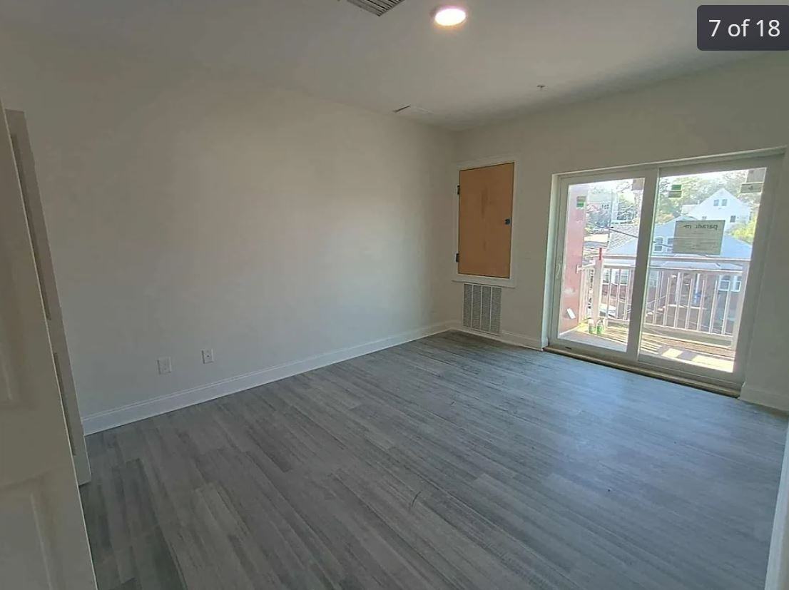 10 Franklin Ave - Photo 7 of 9