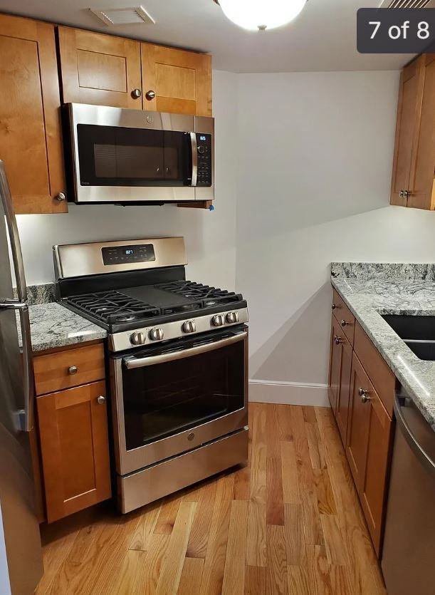 52 Sanborn St - Photo 6 of 7