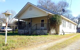 featured image of 131 North Ave