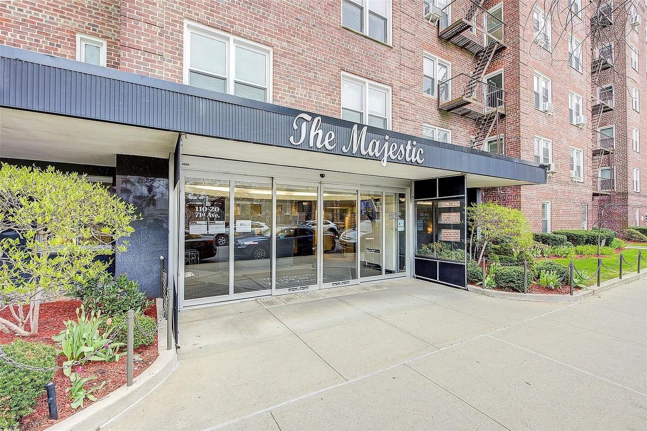 11220 72nd Dr #A33 - Photo 6 of 10