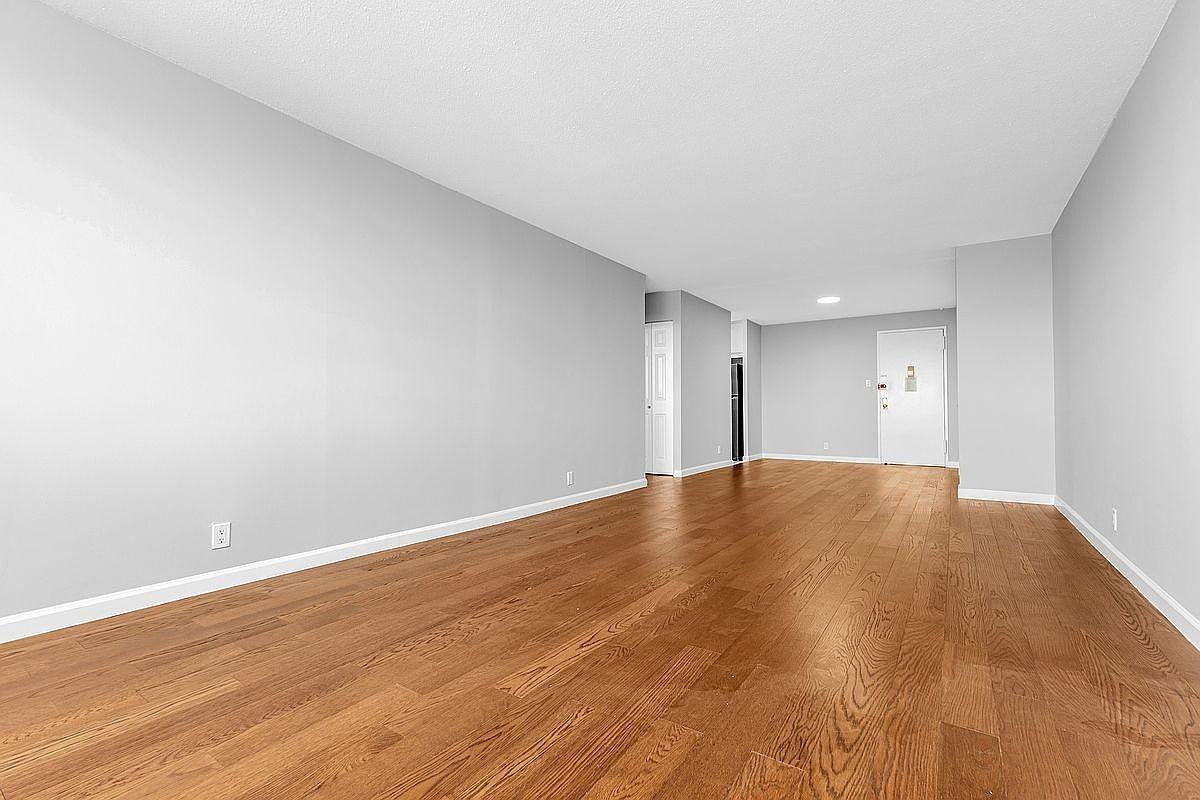 11817 Union Tpke #7E - Photo 2 of 6