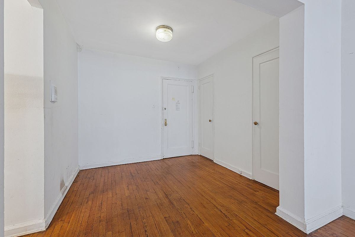 12335 82nd Rd #3P - Photo 4 of 8