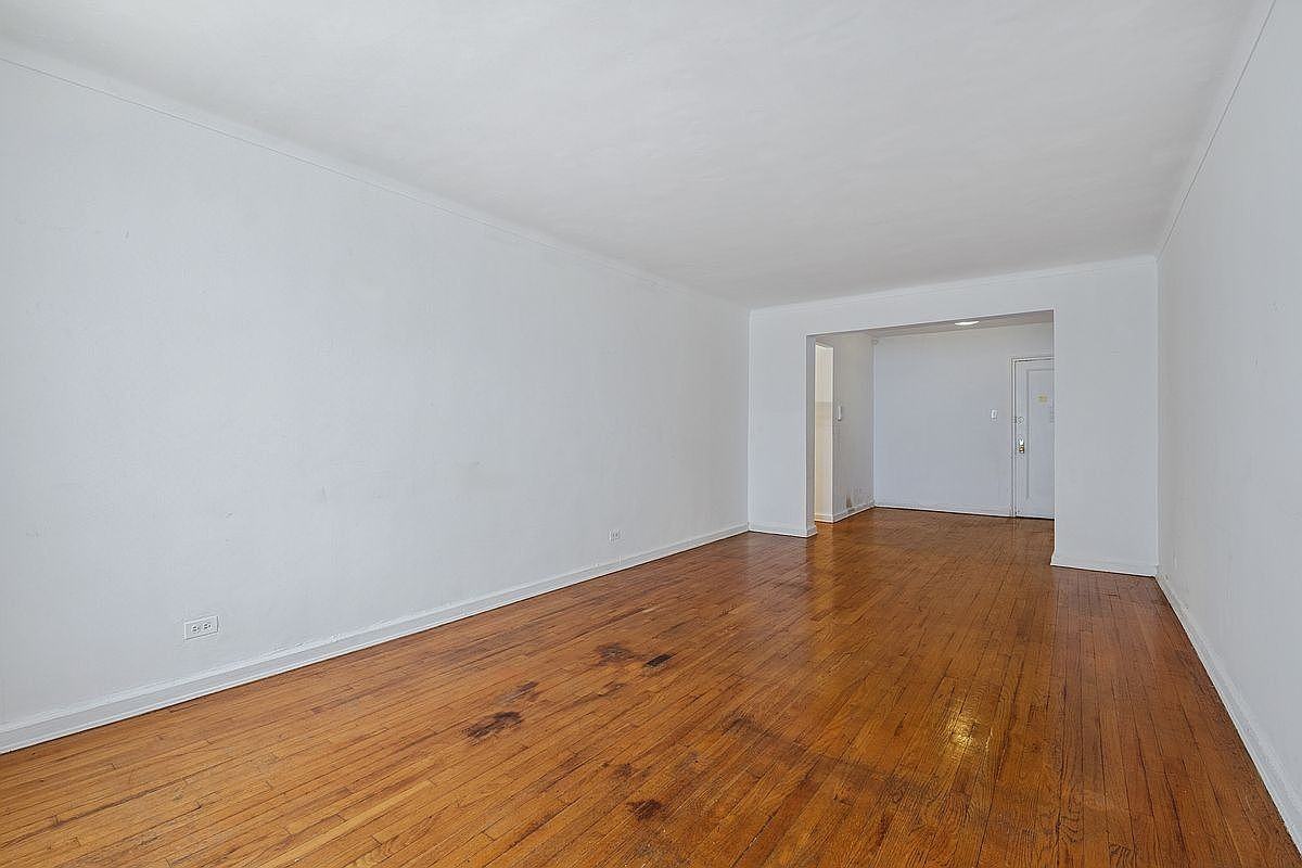 12335 82nd Rd #3P - Photo 5 of 8