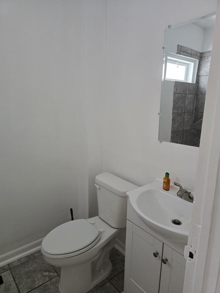 310 Reed Street - Photo 5 of 9