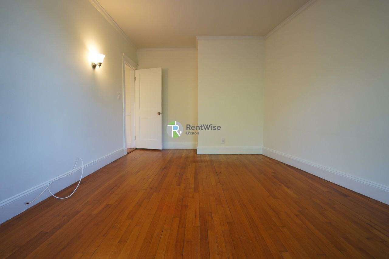 1850 Commonwealth Ave #41 - Photo 2 of 31
