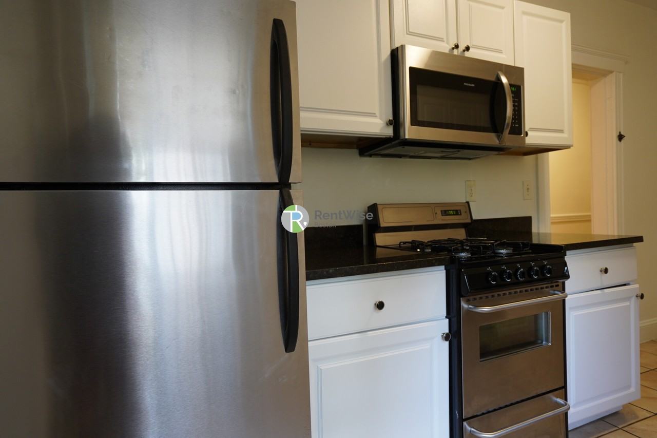 1850 Commonwealth Ave #41 - Photo 7 of 31