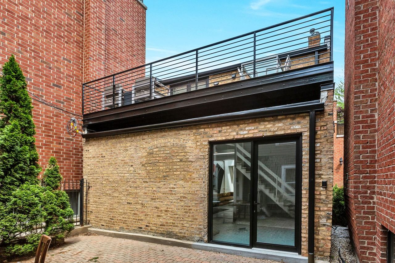 2231 N Wayne Ave #CH - Photo 2 of 28