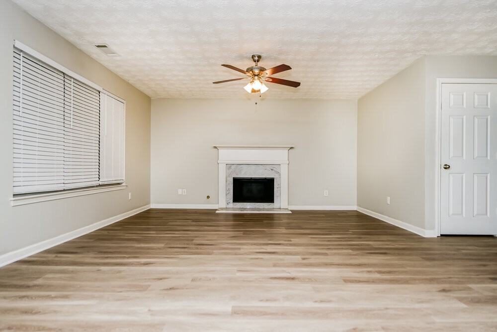 609 Aspen Brook Dr - Photo 4 of 17