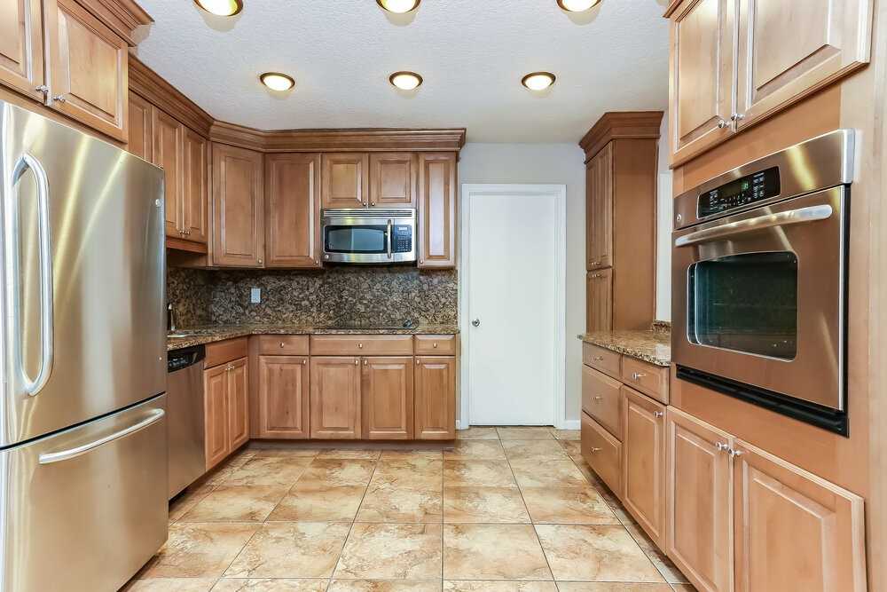 9896 Liberty Ct - Photo 5 of 14