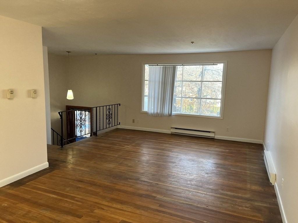 2 Sherwood Ave S - Photo 4 of 30