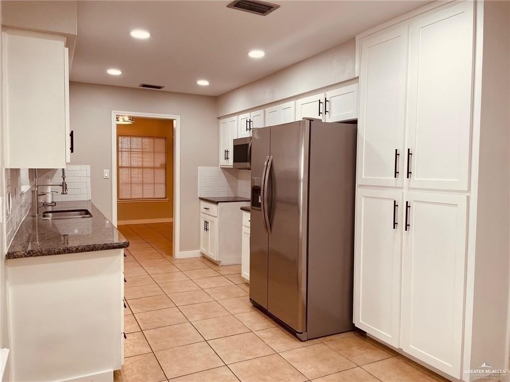 1206 Bluebird Ave - Photo 6 of 20