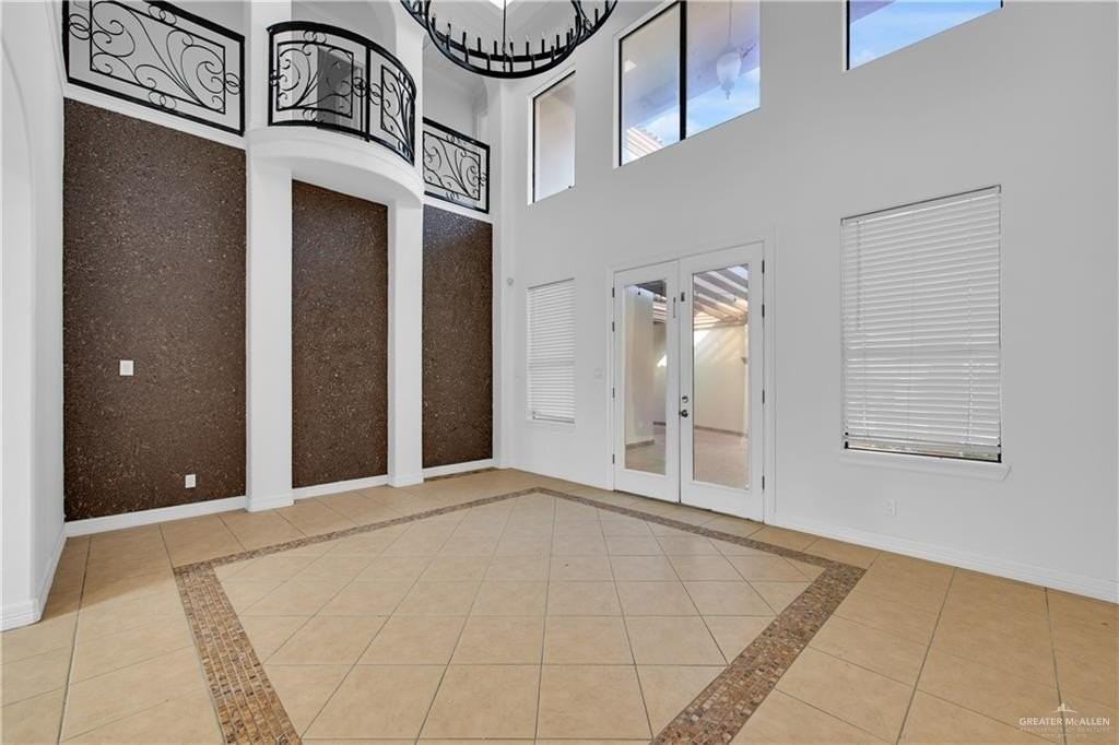 3909 S M St - Photo 7 of 24