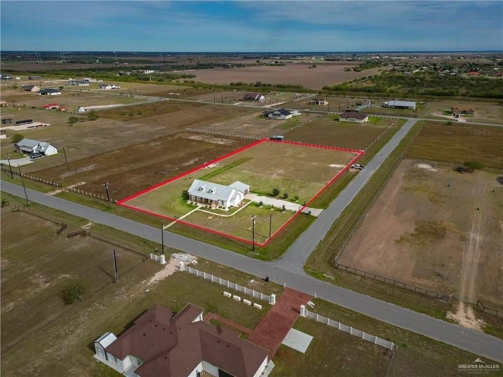 104 N J Hernandez St - Photo 2 of 10