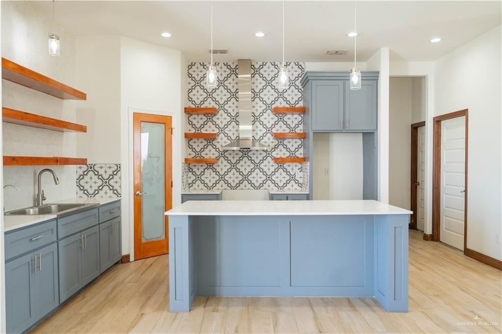 104 N J Hernandez St - Photo 6 of 10