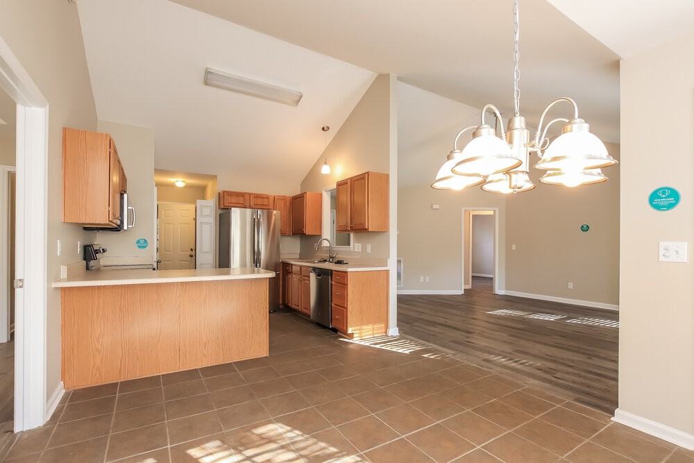 300 Wood Green Dr - Photo 6 of 16