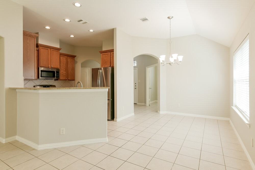 3011 Lockeridge Village Dr - Photo 6 of 16