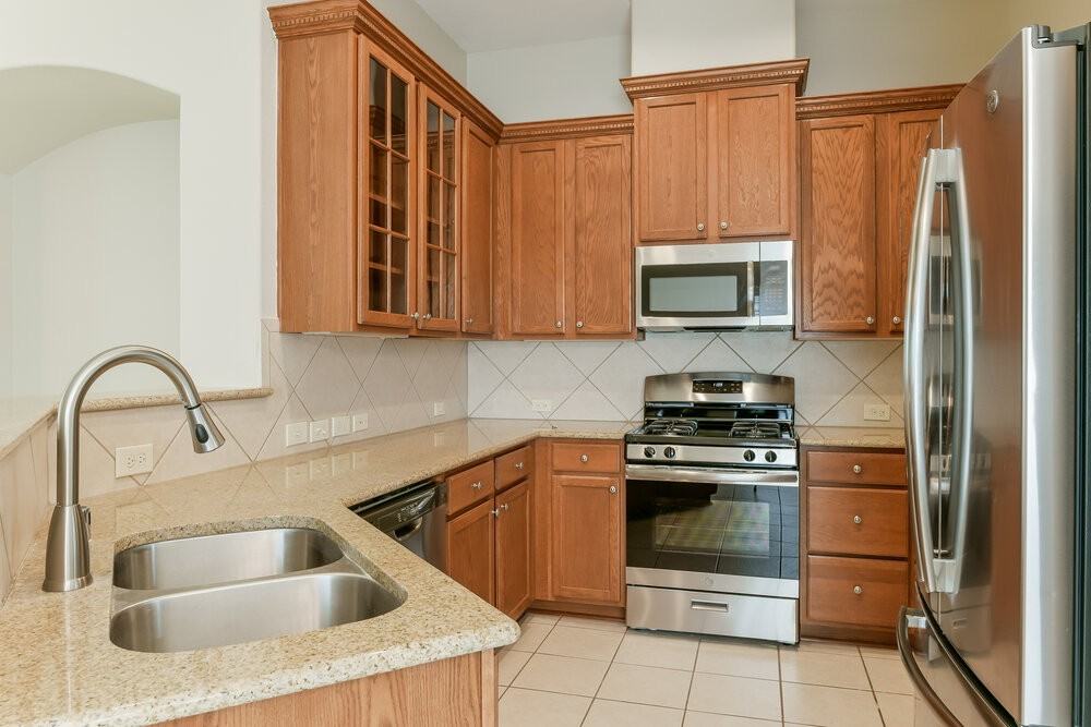 3011 Lockeridge Village Dr - Photo 7 of 16