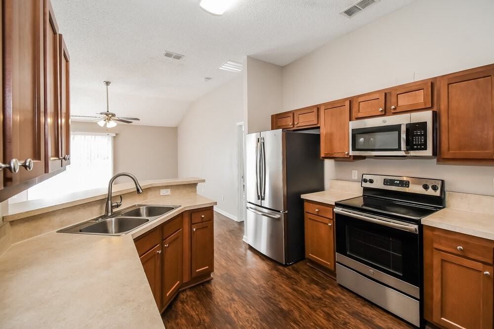 9432 Harrier Ct - Photo 7 of 16