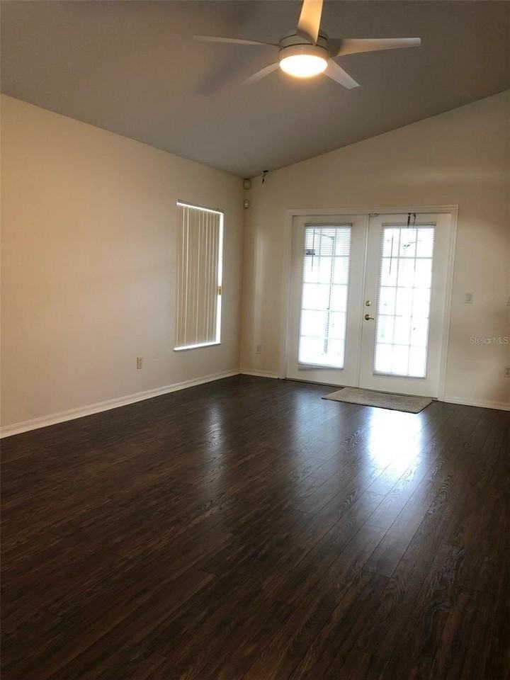 11231 Crystal Glen Blvd - Photo 6 of 15