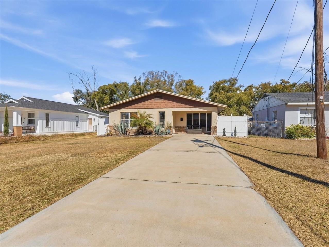 207 W Broad St - Photo 2 of 32