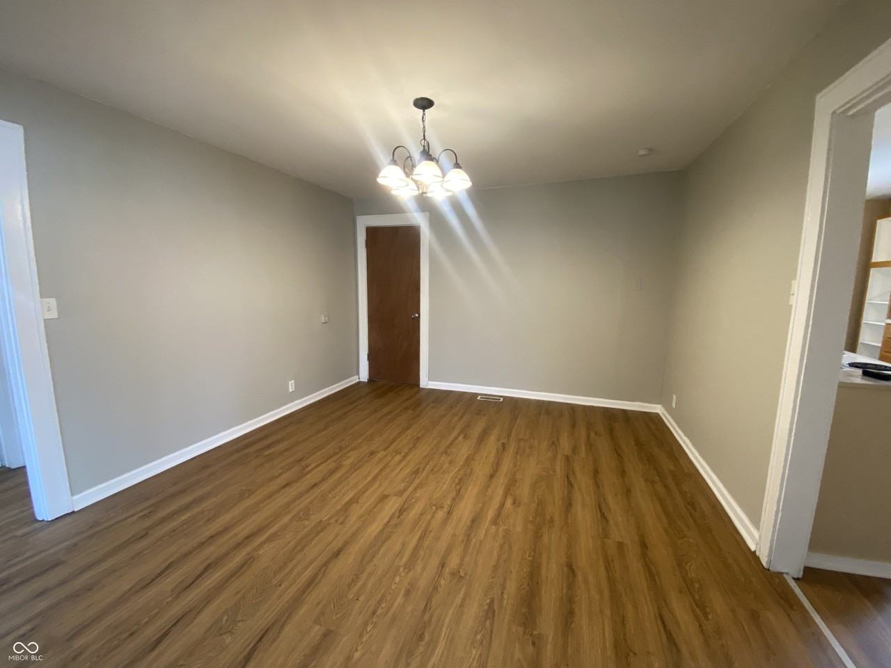 1745 N Lesley Ave - Photo 7 of 22