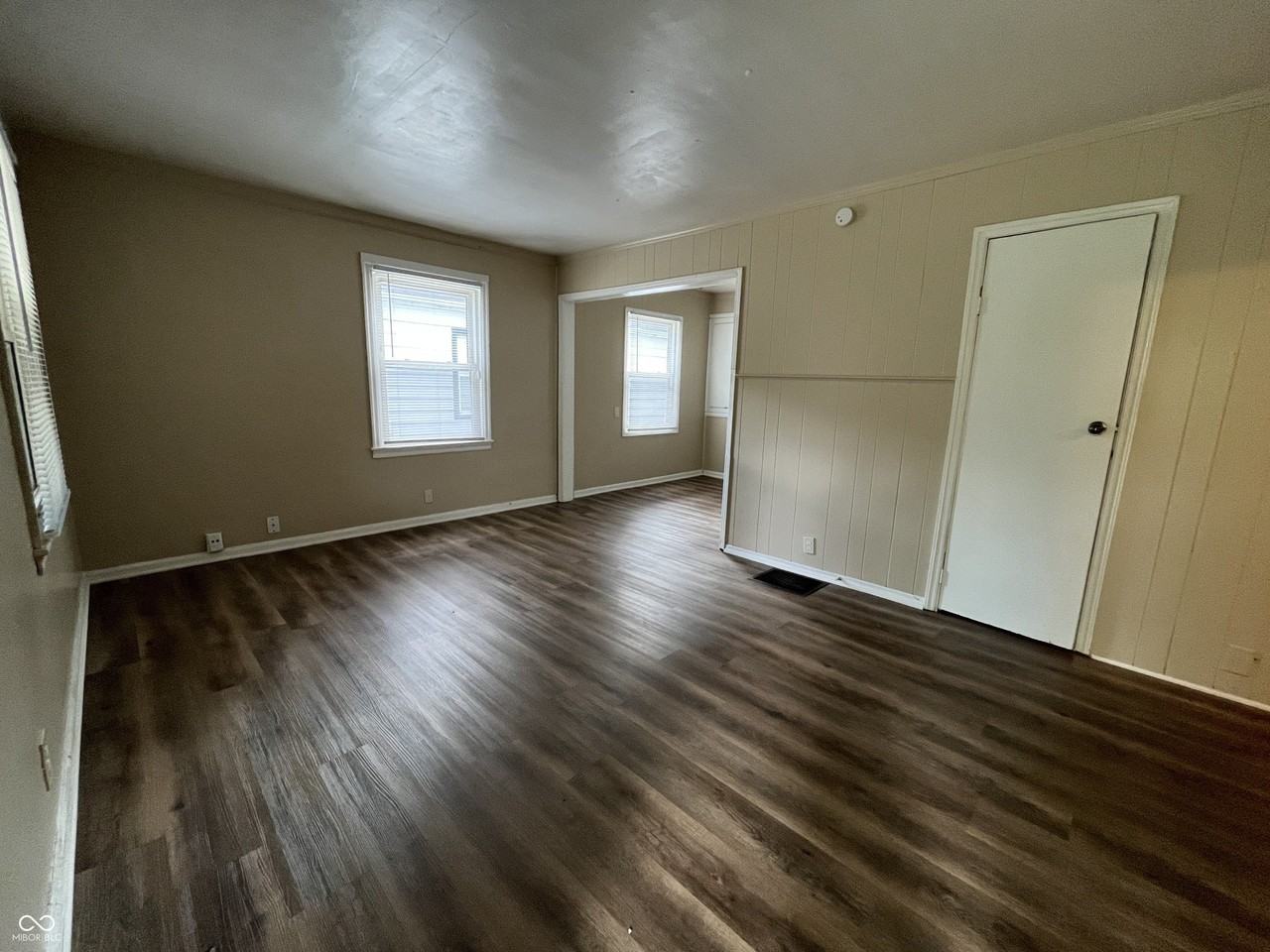 3336 Baltimore Ave - Photo 3 of 18