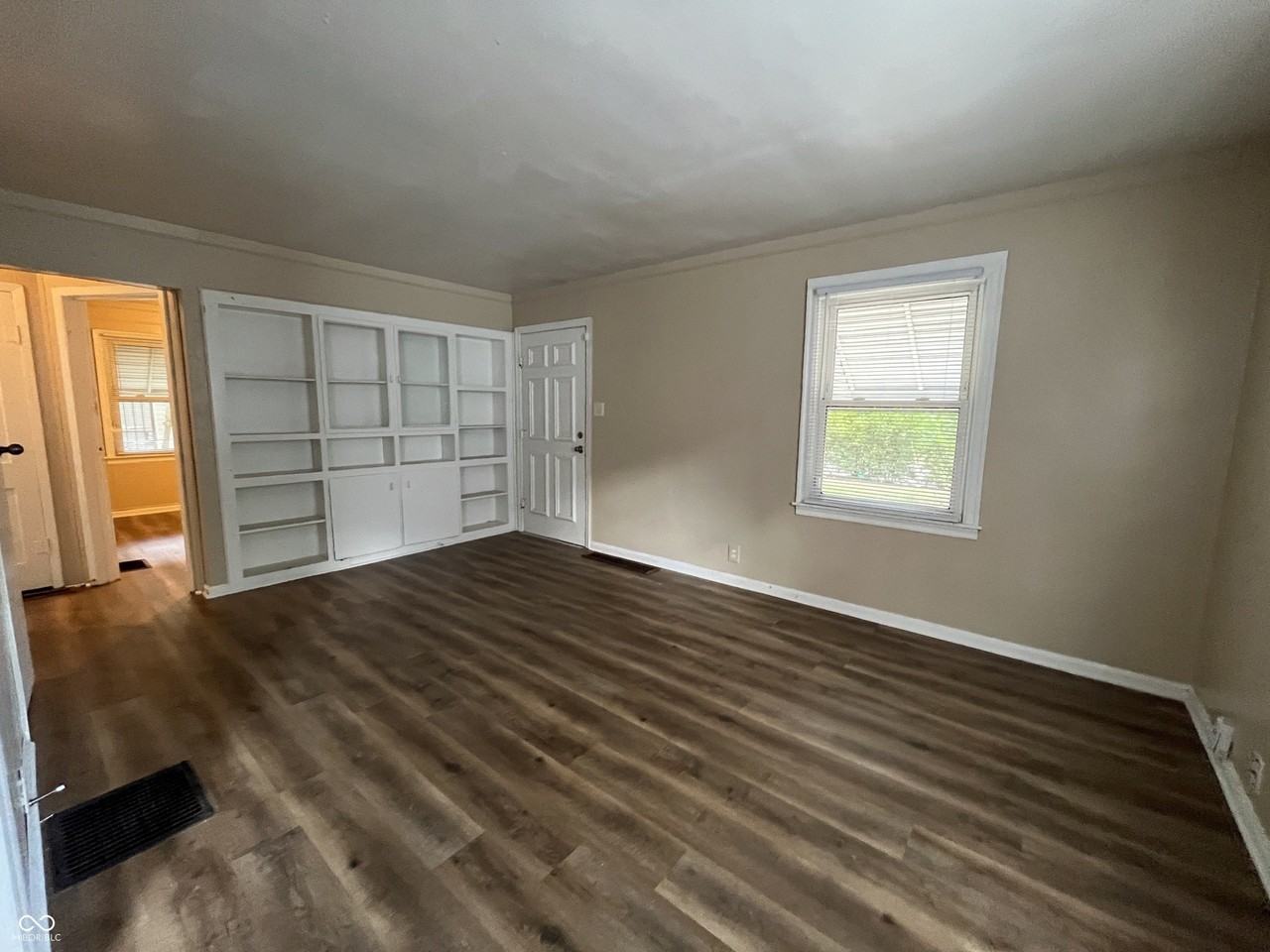 3336 Baltimore Ave - Photo 5 of 18