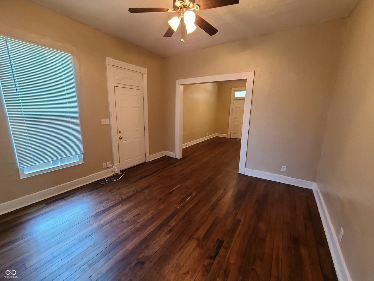 1314 E 10th St - Photo 7 of 17