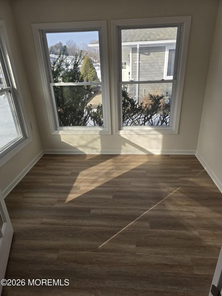 420 Saint Thomas Dr - Photo 5 of 13