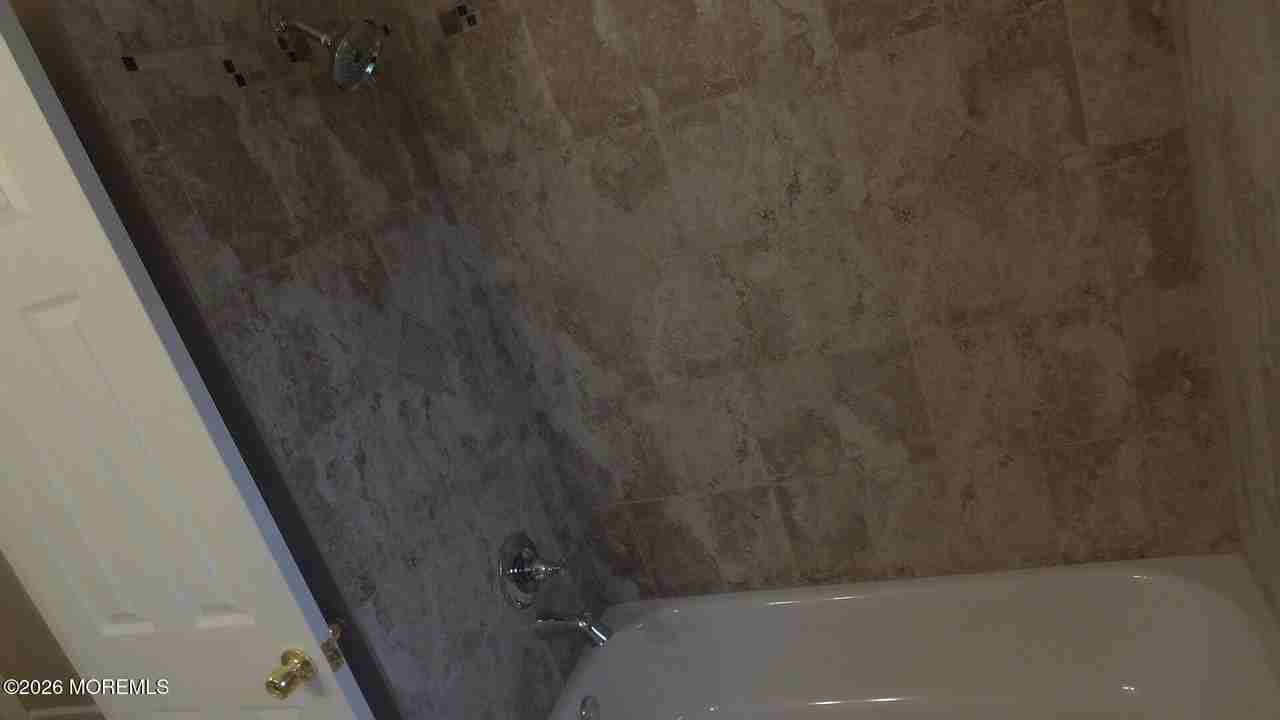 420 Saint Thomas Dr - Photo 6 of 13