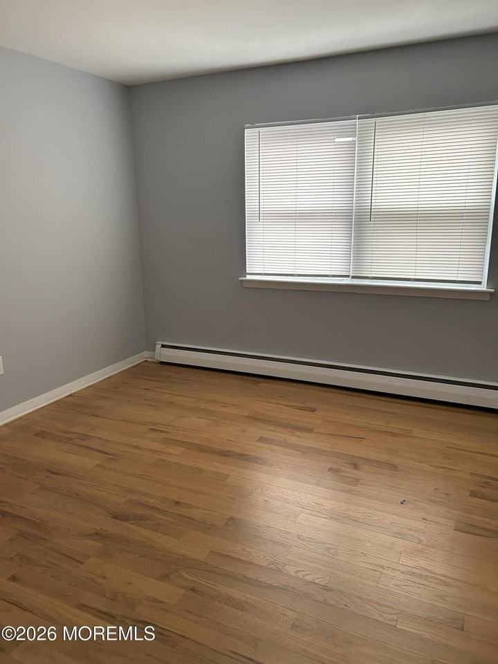 258 Bath Ave #6 - Photo 3 of 5