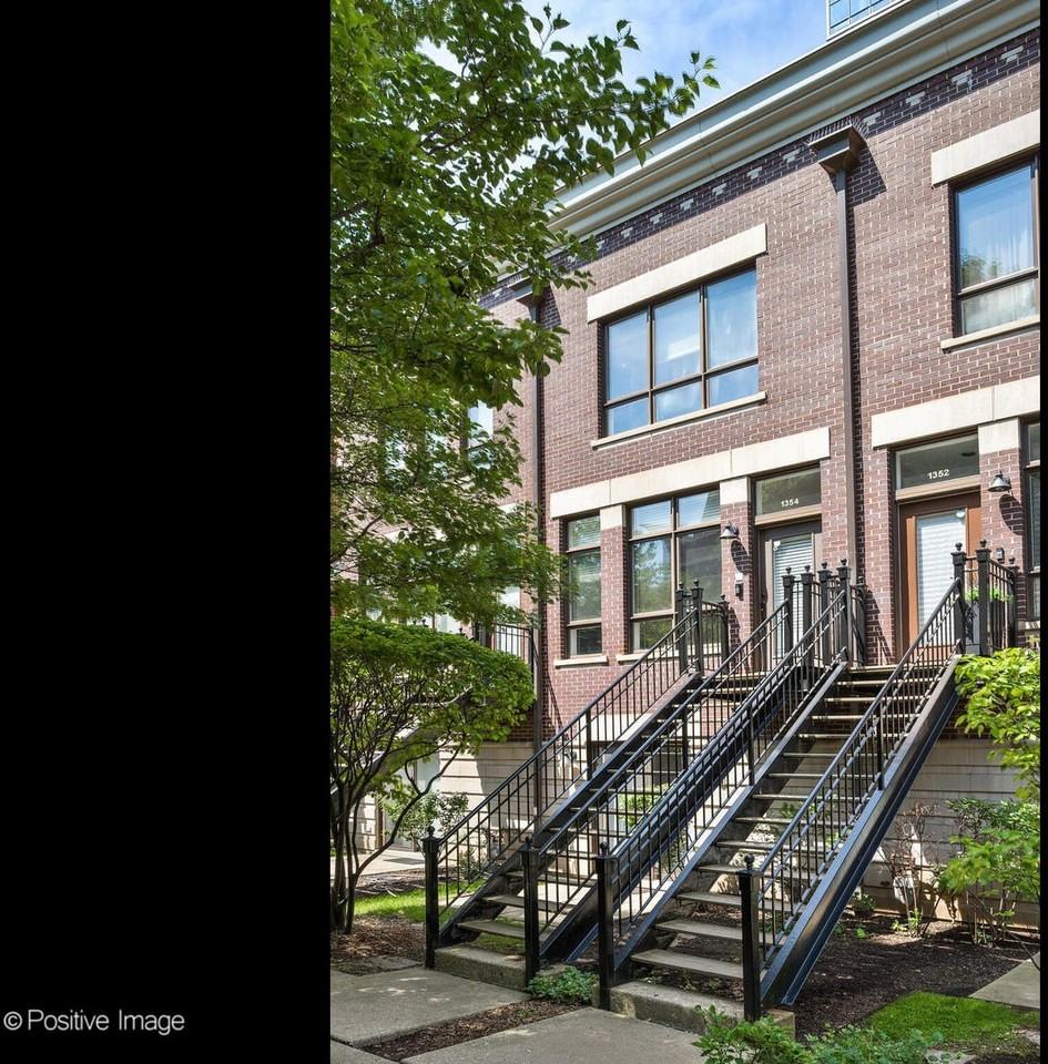 1354 S Indiana Pkwy - Photo 2 of 15