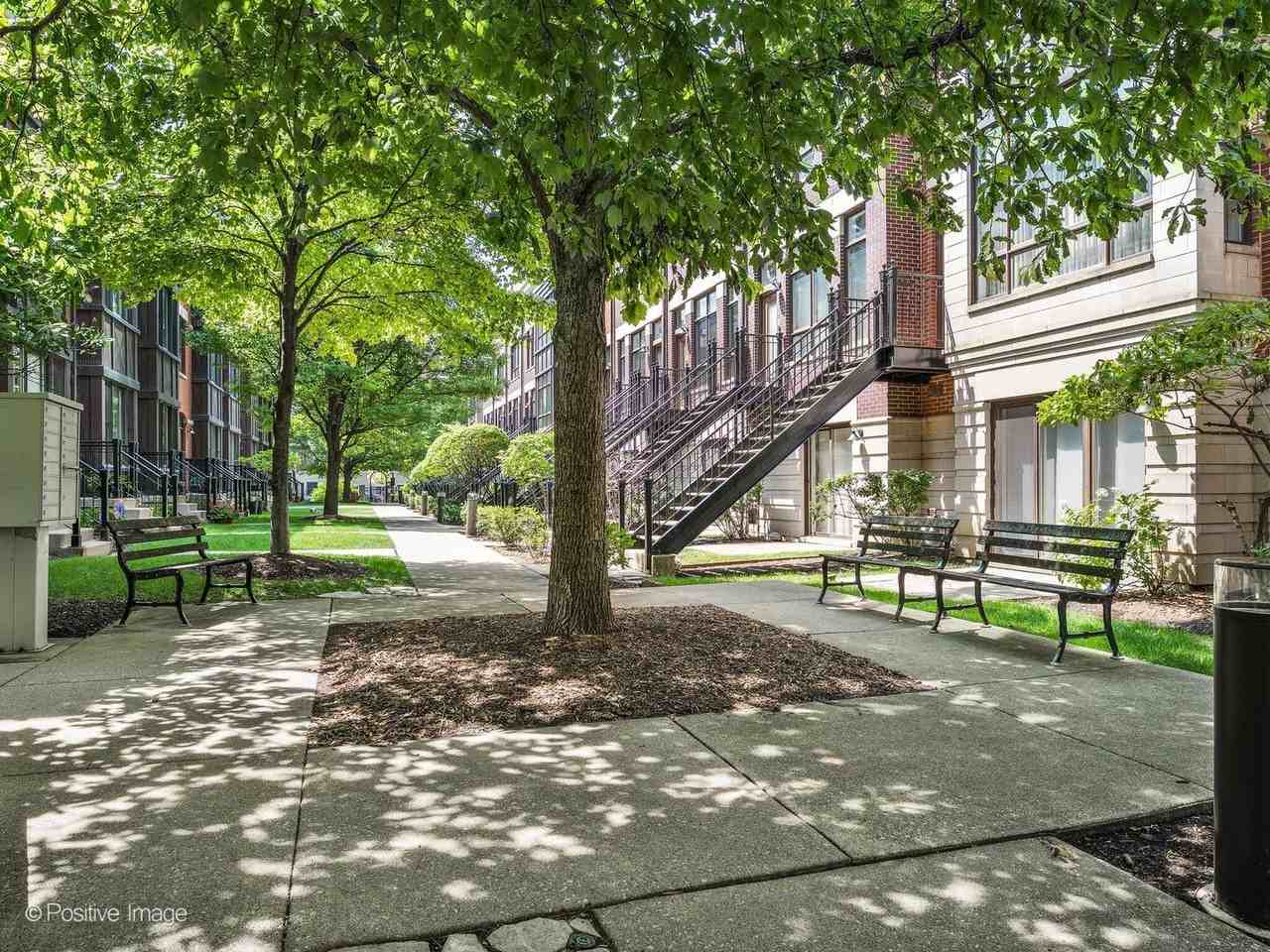 1354 S Indiana Pkwy - Photo 4 of 15