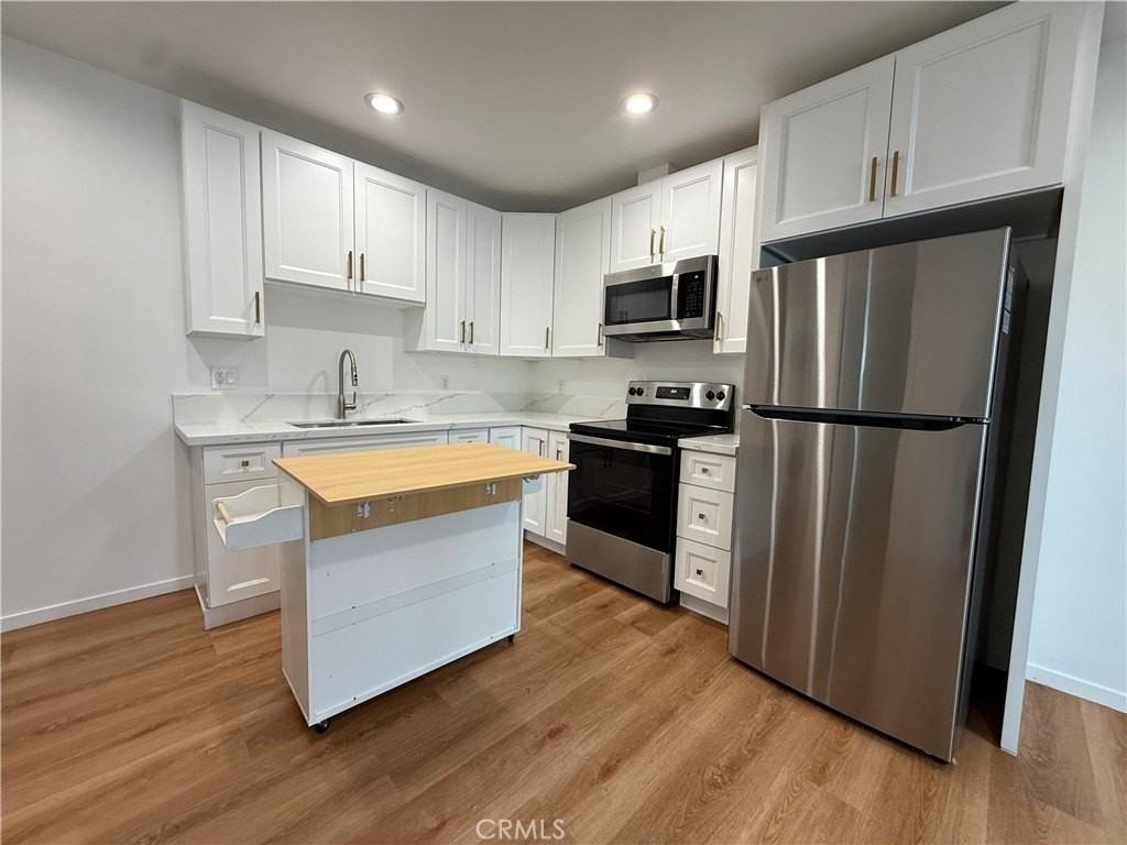 6440 Jumilla Ave #1-2 - Photo 7 of 14