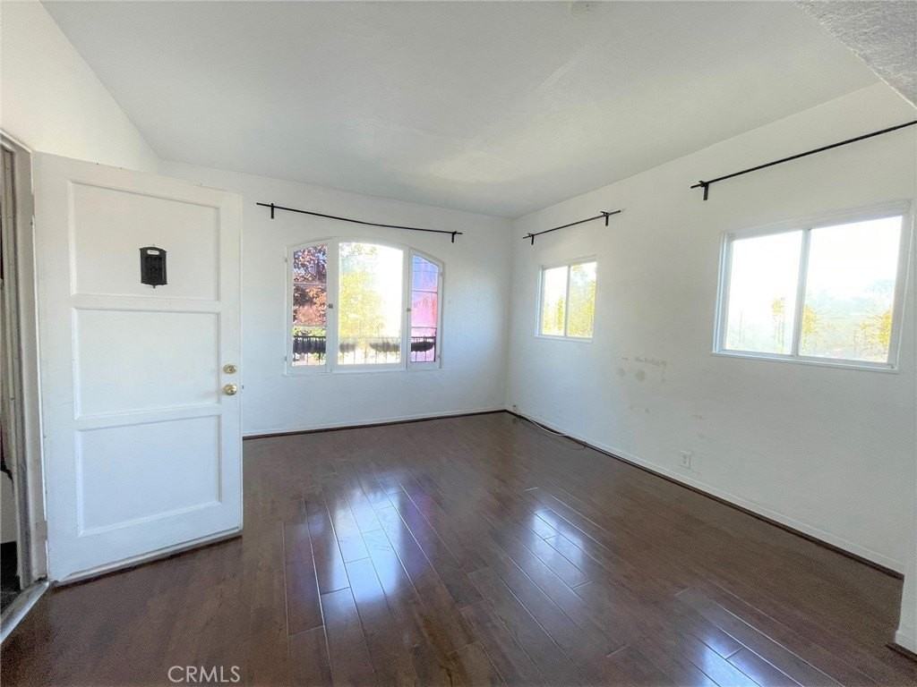 22 N Bushnell Ave - Photo 5 of 13