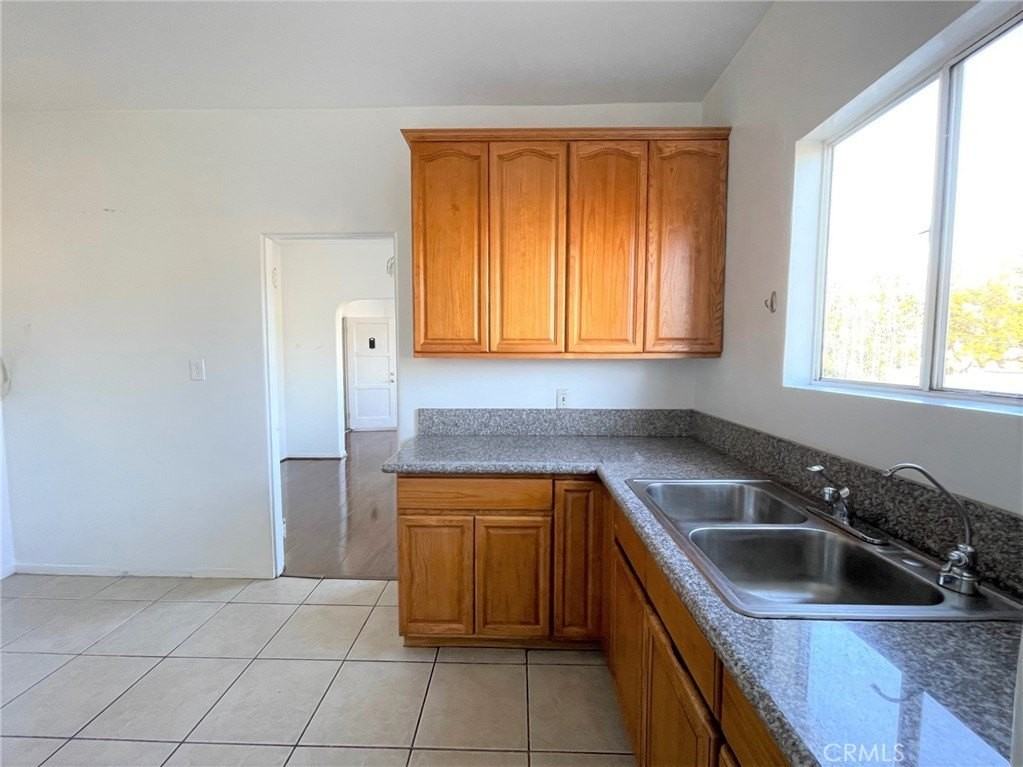 22 N Bushnell Ave - Photo 6 of 13