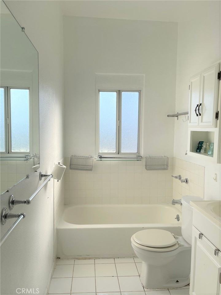 22 N Bushnell Ave - Photo 7 of 13