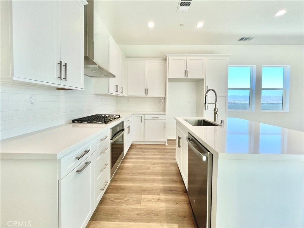 27391 Powder Ridge Ct - Photo 4 of 22