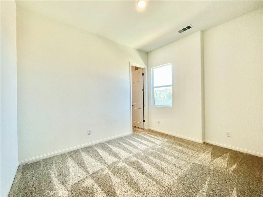 27391 Powder Ridge Ct - Photo 7 of 22