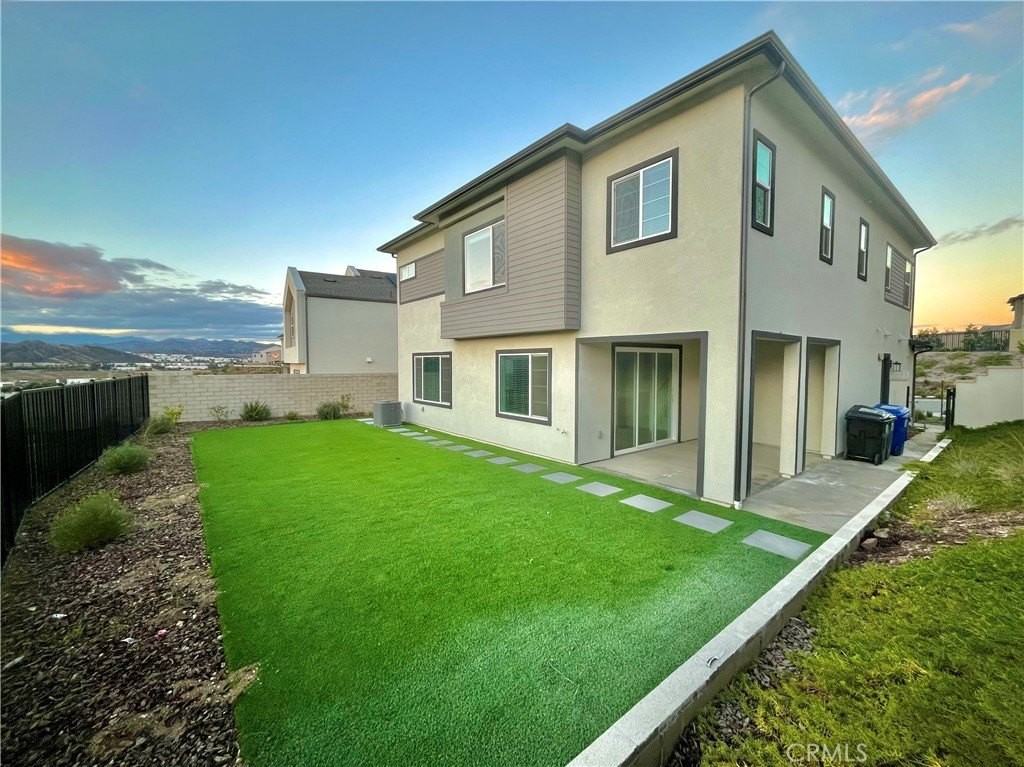 27711 Sequel Ct - Photo 3 of 25