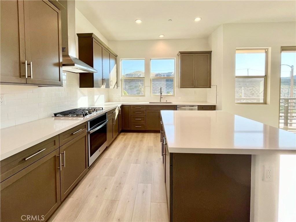 27355 Hyland Ct - Photo 7 of 23