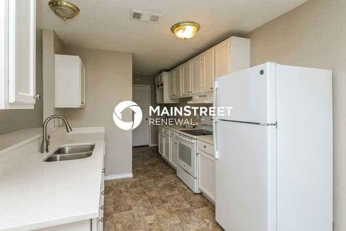 12812 Dove Field Ln - Photo 7 of 17