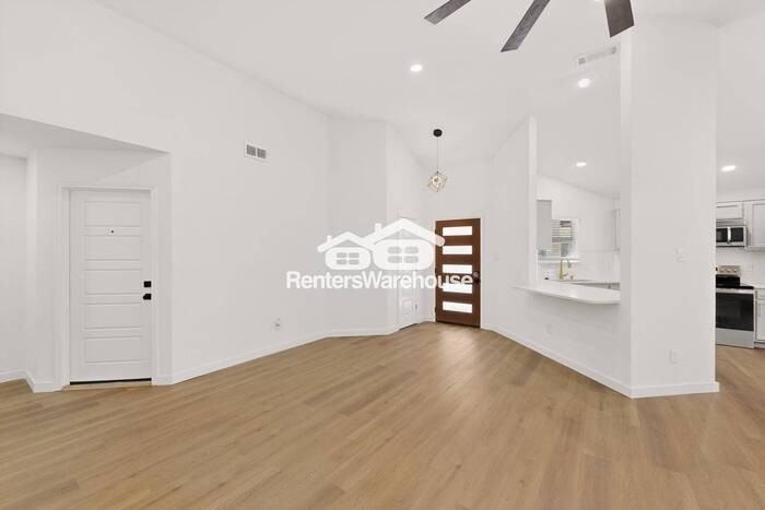 403 Kalmia Dr - Photo 6 of 45