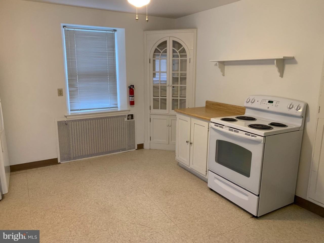 501 E Philadelphia Ave Unit 1st #1st - Photo 5 of 11