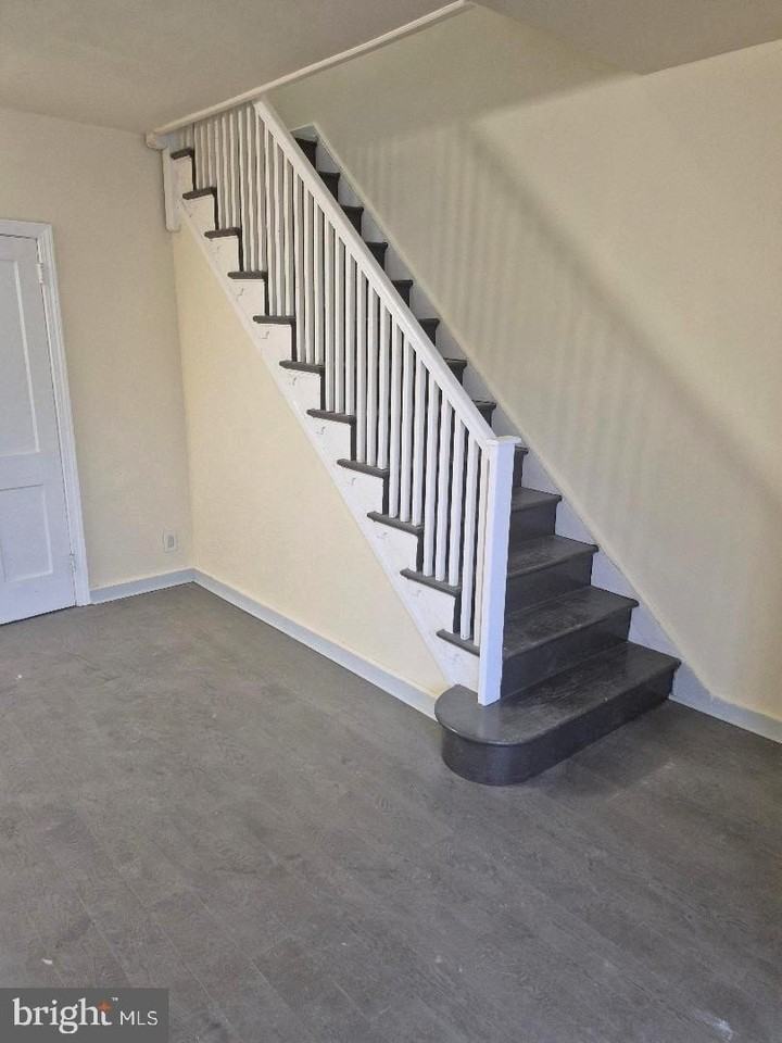 5345 W Columbia Ave - Photo 2 of 20