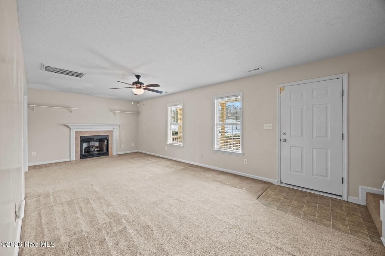 102 White Stone Ct - Photo 4 of 21