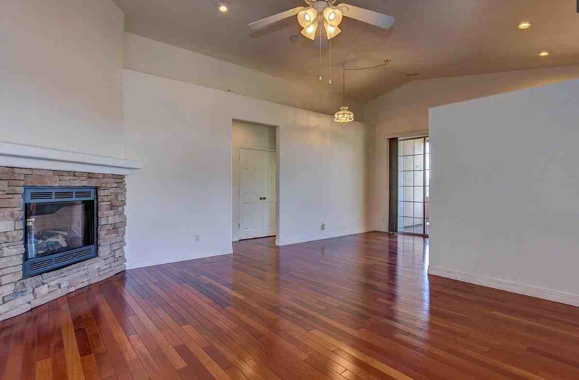 Tower Ln PV - Photo 5 of 10