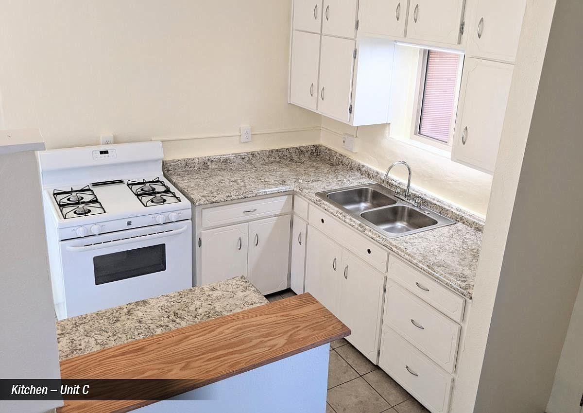 Fiesta - Photo 4 of 30