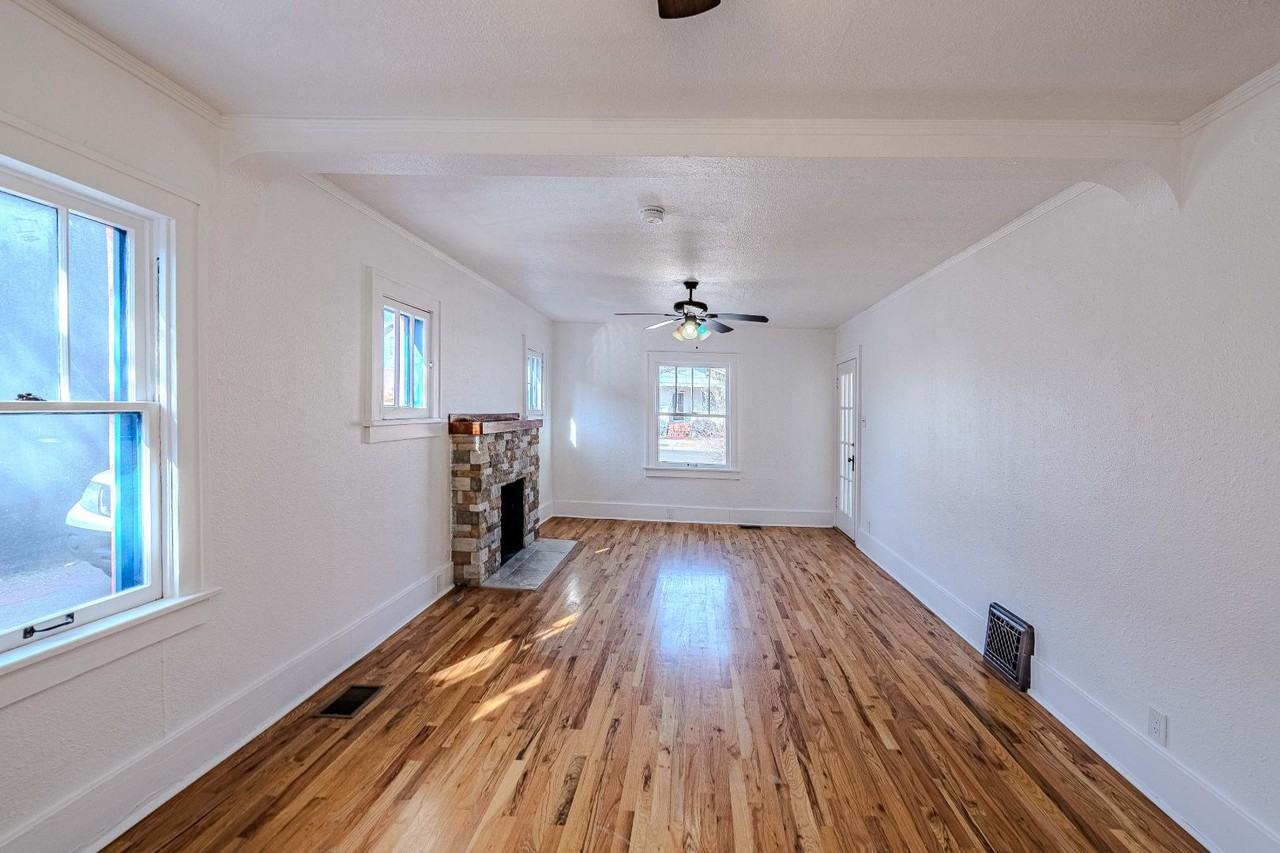 720 Marquette Ave Nw - Photo 5 of 11